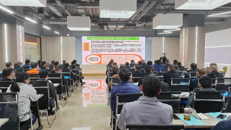 小标题：网络课程互动的重要性